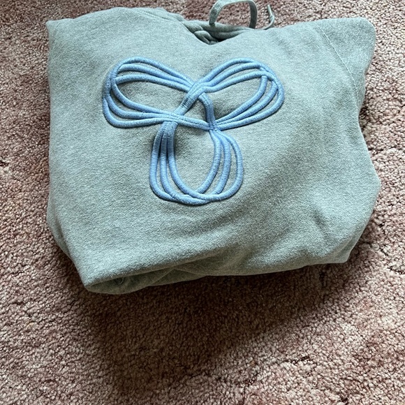 Hoodie lot (5) - Picture 4 of 6